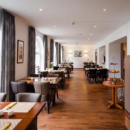 Wh Zentrum 3* פפנבורג